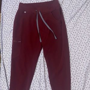 Figs Technical Collection Scrub bottoms-Size S-Maroon-Excellent condition!!